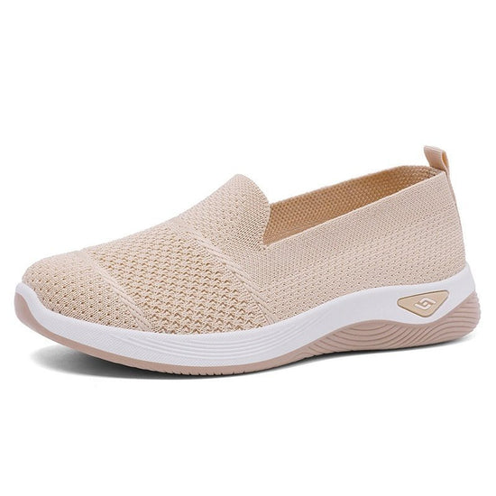 Slip-on Mother's Shoes Soft Sole Lightweight Old Beijing Cloth Shoes Shallow Mouth $27.14 Dana Fashion Color: Beige Size: 36 Women's shoes Product information: Toe holder shape: round head Color: G-SK12 Black, G-SK12 Gray, G-SK12 cyan, G-SK12 khaki, G-SK1