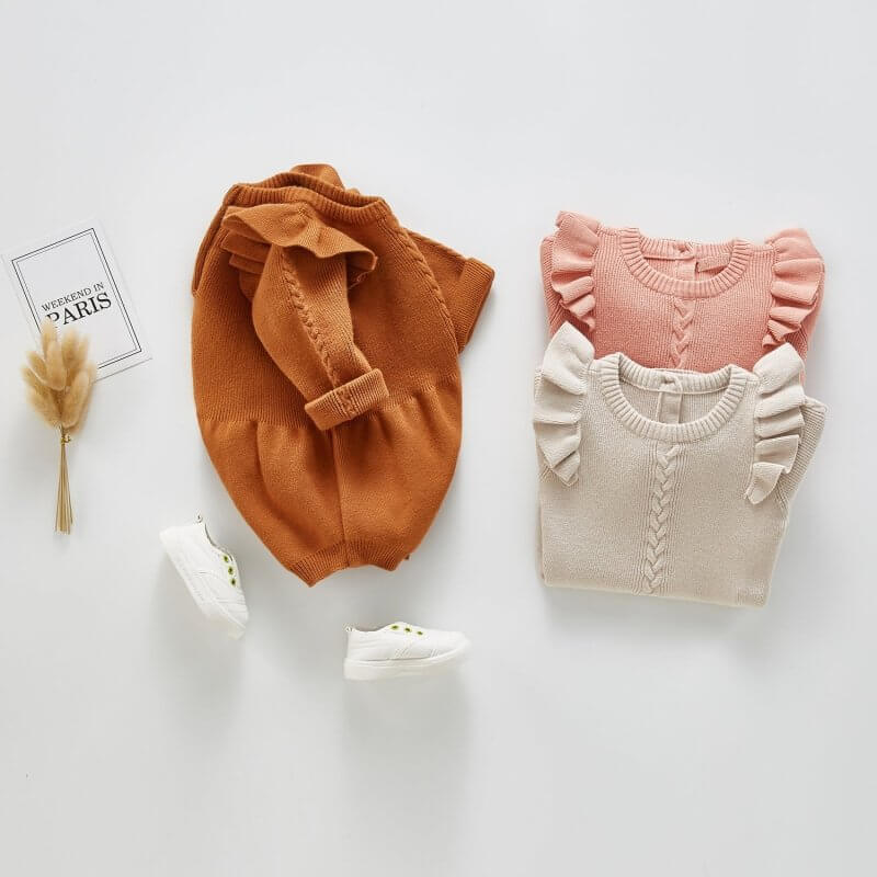 Small flying sleeve knitted baby one piece clothes $25.90 Dana Fashion Color: Apricot Color Size: 100cm Baby Clothing Main fabric composition: Cotton Main fabric content: 100% Safety level: a Closed style: Pullover 1. Asian sizes are 1 to 2 sizes smaller