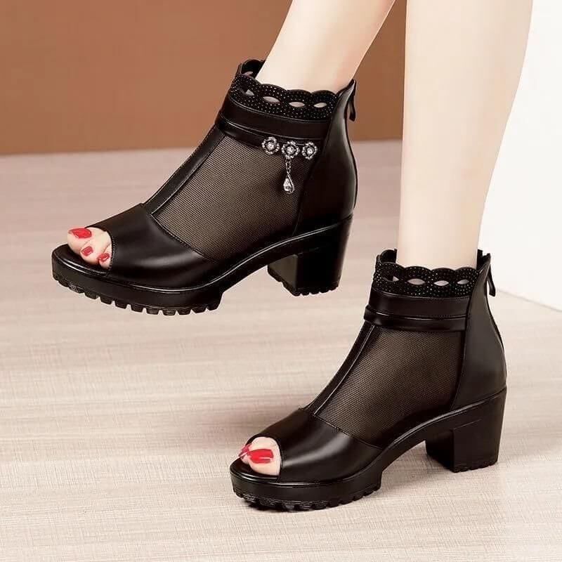 Soft Bottom Genuine Leather Mesh Sandal Boots $75.90 Dana Fashion Color: Black Size: 35 Women's shoes Product information: Castor support shape: prompt Color: Black [upgraded version] Shoe Material: sundries stitching Size: 35 standard size, 36 standard s