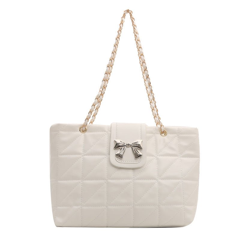 Soft Rhombus Chain Bag Large Capacity Totes $23.76 Dana Fashion Color: Black Women's Bags Product information: Lining texture: Polyester Color: black, white, brown, pink Hardness: medium and soft Material: PU Suitcase shape: Horizontal Square Number of sh