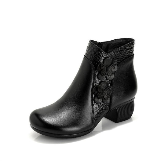 Soft Surface Cattlehide Leather Fashion Medium Chunky Heel Flower Martin Boots $68.99 Dana Fashion Color: Black Size: 35 Women's shoes Product information: Pattern: solid color Lining material: artificial velboa Applicable sports: Universal Color: white,