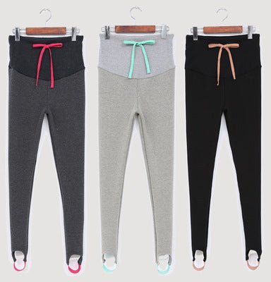 South Korea maternity new winter pregnant women foot leggings and cashmere trousers abdomen supporting feet thick spot $34.66 Dana Fashion Size: L Color: Black style: Flat foot Baby & Mother Texture: cotton blend + velvet Color: black, dark gray, light gr
