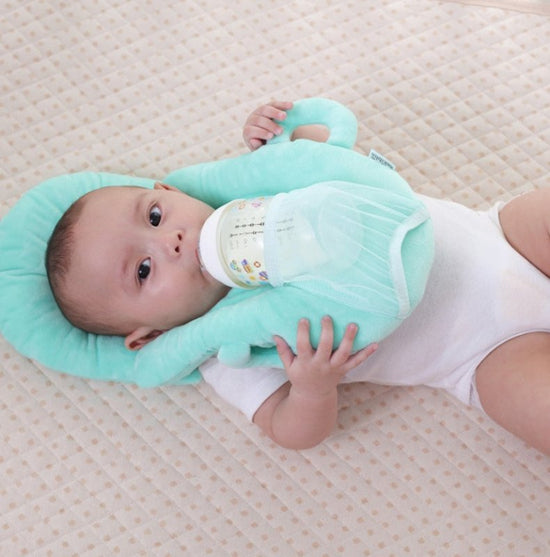 Special Confinement Plush Baby Feeding Pillow $21.43 Dana Fashion Color: Orange Baby & Mother Specification: Category: Plush doll Modeling category: Feeding pillow Packing method: Mesh bag Filling material: PP cotton Plush classification: Super soft short