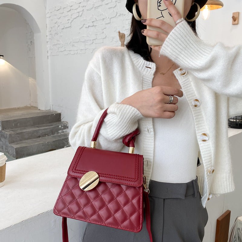 Special-interest Design Handbag Texture Crossbody $28.73 Dana Fashion Color: Black Women's Bags Product information: Color: white, yellow, red, black Material: PU Popular elements: sewing thread Hardness: soft Package internal structure: mobile phone bag