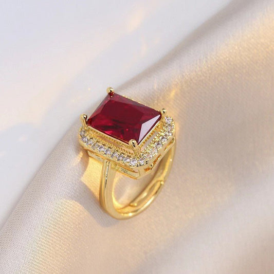Special-interest Design High-grade Ring Jewelry $12.00 Dana Fashion Color: J020 Red Bottle Ring Women's Accessories Product information: Type: Ring, ring Treatment Process: Electroplating Color: J020 red bottle ring Material: Copper Packing list: Ring *1