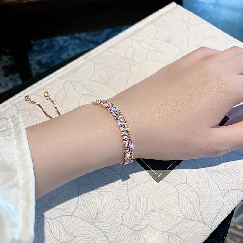 Special-interest Design Pull Adjustable Light Luxury Full Rhinestone Zircon Bracelet $15.00 Dana Fashion Color: Gold Women's Accessories Product information: Treatment Process: Diamond Color: silver, gold, rose gold Applicable people: women Applicable occ