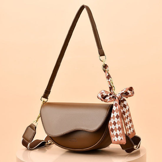 Special Interest Light Luxury Fall Winter Fashion Underarm Saddle Bag $37.99 Dana Fashion Color: Black Women's Bags Product information: Lining texture: polyester cotton Applicable scenario: Daily configuration Color: Black, Brown, wine red, khaki, khaki