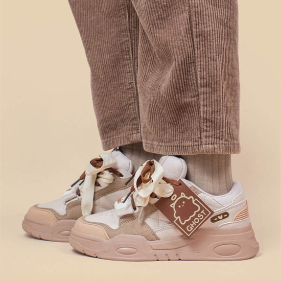 Sports Casual Shoes Women's Design Sense Niche Board Shoes $95.50 Dana Fashion Color: White size: 36 Women's shoes Product information: Closing method: lace-up Heel height: flat heel Color classification: white Heel style: thick bottom Sole material: Comp