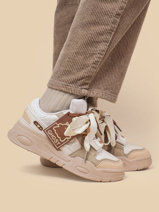 Sports Casual Shoes Women's Design Sense Niche Board Shoes $95.50 Dana Fashion Color: White size: 36 Women's shoes Product information: Closing method: lace-up Heel height: flat heel Color classification: white Heel style: thick bottom Sole material: Comp