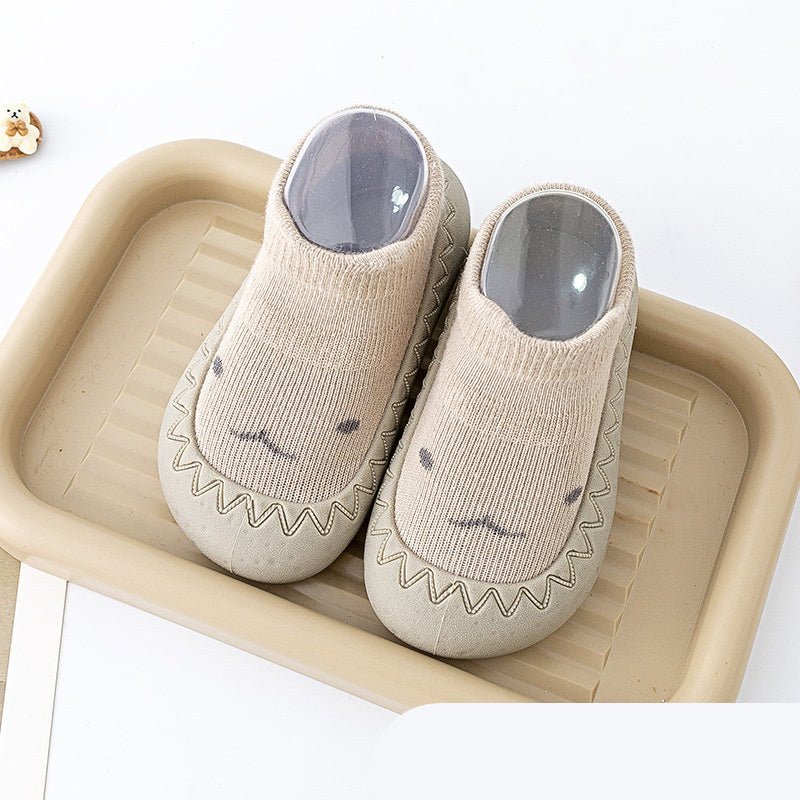 Spring And Autumn Baby Soft Sole Toddler Shoes $14.87 Dana Fashion Color: Light khaki Shoe size: 20 Baby & Mother Product information: Product Category: Toddler Shoes Upper material: cotton Insole material: cloth Applicable scene: daily Toe shape: round t