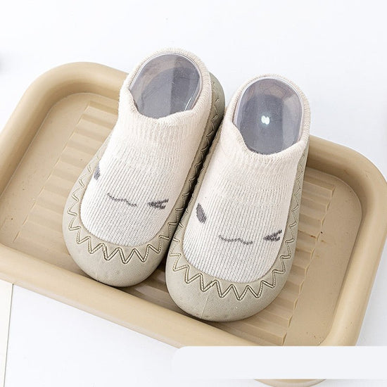 Spring And Autumn Baby Soft Sole Toddler Shoes $14.87 Dana Fashion Color: White Shoe size: 20 Baby & Mother Product information: Product Category: Toddler Shoes Upper material: cotton Insole material: cloth Applicable scene: daily Toe shape: round toe Hee