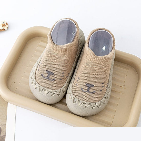 Spring And Autumn Baby Soft Sole Toddler Shoes $16.51 Dana Fashion Color: Coffee Shoe size: 20 Baby & Mother Product information: Product Category: Toddler Shoes Upper material: cotton Insole material: cloth Applicable scene: daily Toe shape: round toe He
