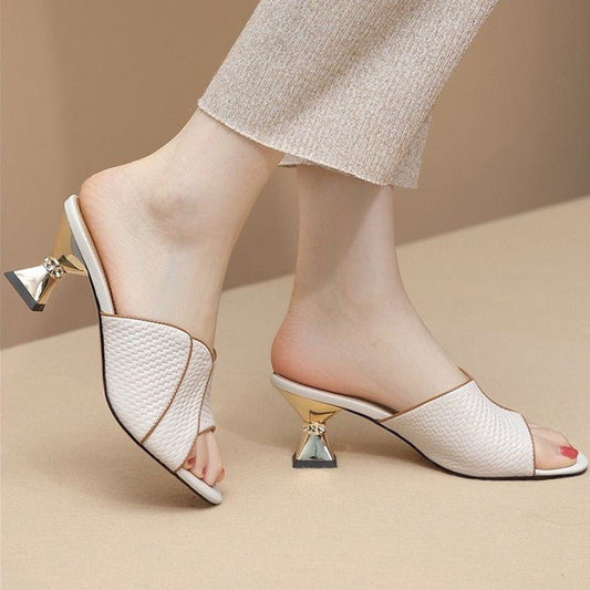 Spring And Autumn New Stiletto Heel High Heels Comfortable Fashionable Chunky Heel Sandals $47.94 Dana Fashion Color: Beige White Size: 35 Women's shoes Product information: Pattern: solid color Lining material: PU Color: Milky White Upper height: low top