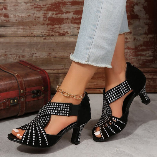 Spring And Summer New Rhinestone High-heeled Peep Toe Sandals $39.90 Dana Fashion Color: Black Size: 36 Women's shoes Product information: Lining material: imitation leather Toe bracket shape: Fish Mouth Color: Black Shoe Upper material: PU Size: 36, 37,