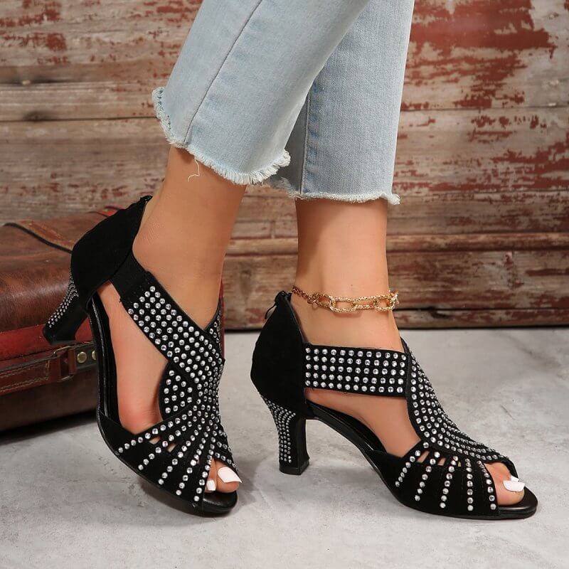 Spring And Summer New Rhinestone High-heeled Peep Toe Sandals $39.90 Dana Fashion Color: Black Size: 36 Women's shoes Product information: Lining material: imitation leather Toe bracket shape: Fish Mouth Color: Black Shoe Upper material: PU Size: 36, 37,