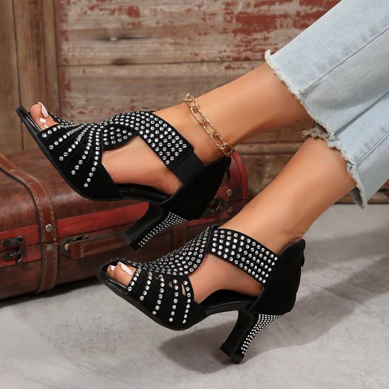 Spring And Summer New Rhinestone High-heeled Peep Toe Sandals $39.90 Dana Fashion Color: Black Size: 36 Women's shoes Product information: Lining material: imitation leather Toe bracket shape: Fish Mouth Color: Black Shoe Upper material: PU Size: 36, 37,