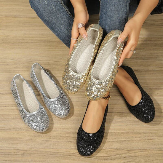 Spring NEW Round Head Shallow Mouth Sequin European And American Large Size Flat Bottom Pumps Women $29.90 Dana Fashion Color: Black Size: 36 Women's shoes Product information: Pattern: solid color Applicable sports: Universal Color: silver, black, gold U