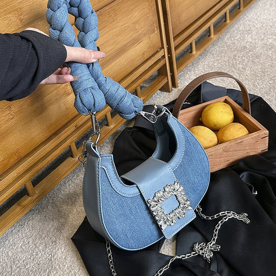 Square Buckle Crescent Twist Braid Women's Bag $46.04 Dana Fashion Color: Dark Blue Women's Bags Product information: Lining texture: Polyester Applicable scenario: Daily configuration Color: dark blue, light blue Hardness: soft Material: denim Suitcase s