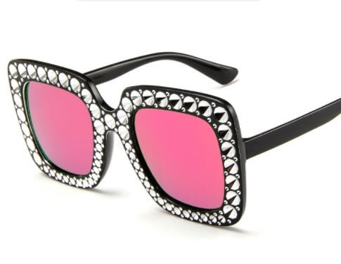 Square diamond sunglasses $12.41 Dana Fashion Color: Rose red Women's Accessories Specifications: Adult Glasses structure : frame Whether polarized: No Lens material : AC Style: personality Frame material : PC Style: General