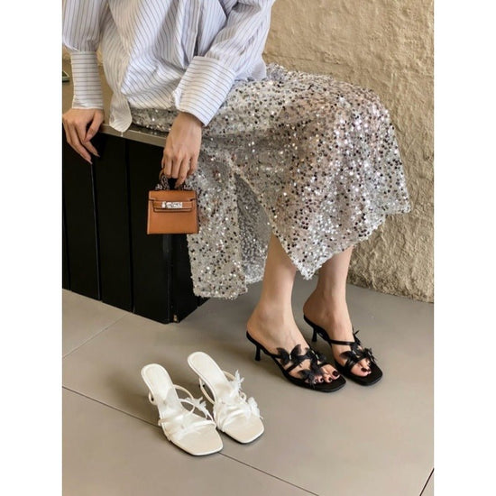 Square Toe High Heel Slippers $85.50 Dana Fashion Color: Black Size: 35 Women's shoes Product information: Lining material: Microfiber Scaffolding shape: square head Color: white, black Shoe Material: Microfiber Size: 35.36, 37.38, 39.40 Shoe Material: ru