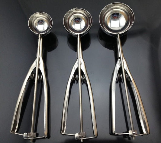 Stainless Steel Ice Cream Spoon $26.63 Dana Fashion Color: 3pcs Dana's Kitchen Overview： 100% brand new and high quality. This scoop works great for serving Hard & Soft Ice Cream, Frozen Dessert, Watermelon, frozen yogurt, or sorbet. Its unique design hel