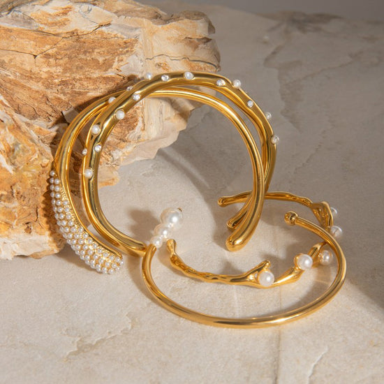 Stainless Steel Pearl Bracelet Opening Does Not Fade $25.00 Dana Fashion Color: JDB201421P Women's Accessories Product information: Color: JDB201489-PR,JDB201481,JDB201421-P,JDBW2408002 Material: Stainless steel Popular elements: round Packing list: Stain