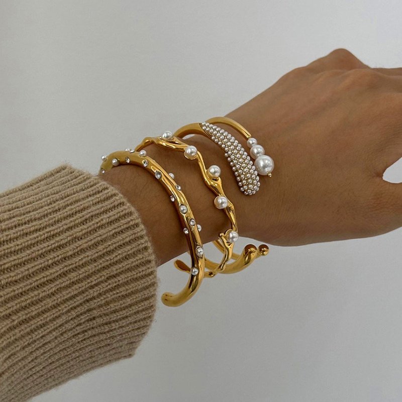 Stainless Steel Pearl Bracelet Opening Does Not Fade $25.00 Dana Fashion Color: JDB201421P Women's Accessories Product information: Color: JDB201489-PR,JDB201481,JDB201421-P,JDBW2408002 Material: Stainless steel Popular elements: round Packing list: Stain