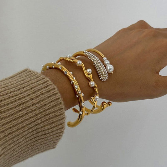 Stainless Steel Pearl Bracelet Opening Does Not Fade $25.00 Dana Fashion Color: JDB201421P Women's Accessories Product information: Color: JDB201489-PR,JDB201481,JDB201421-P,JDBW2408002 Material: Stainless steel Popular elements: round Packing list: Stain
