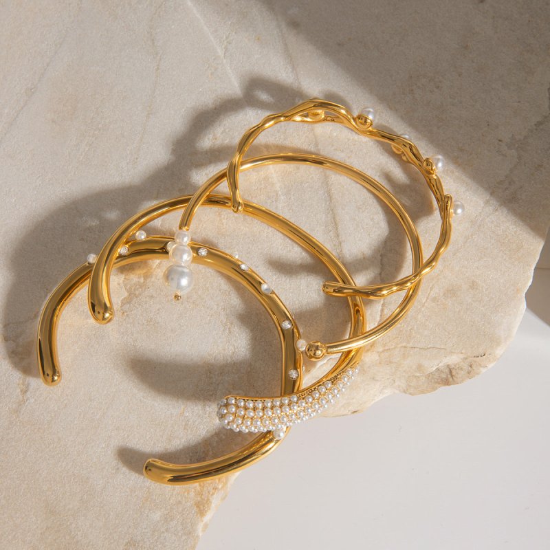 Stainless Steel Pearl Bracelet Opening Does Not Fade $25.00 Dana Fashion Color: JDB201421P Women's Accessories Product information: Color: JDB201489-PR,JDB201481,JDB201421-P,JDBW2408002 Material: Stainless steel Popular elements: round Packing list: Stain
