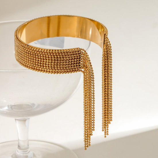 Stainless Steel Tassel Open-ended Bracelet Niche $39.00 Dana Fashion Color: JDBW2410020 Women's Accessories Product information: Treatment Process: Electroplating Color: JDBW2410020 Material: Stainless steel Popular elements: Bracelet Packing list: Bracel