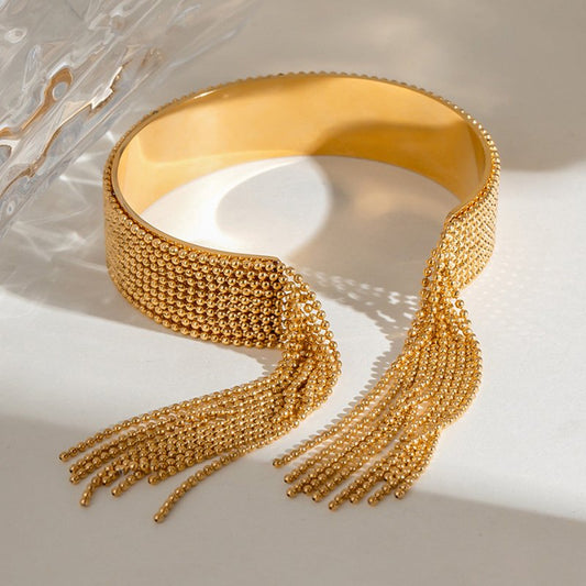Stainless Steel Tassel Open-ended Bracelet Niche $39.00 Dana Fashion Color: JDBW2410020 Women's Accessories Product information: Treatment Process: Electroplating Color: JDBW2410020 Material: Stainless steel Popular elements: Bracelet Packing list: Bracel