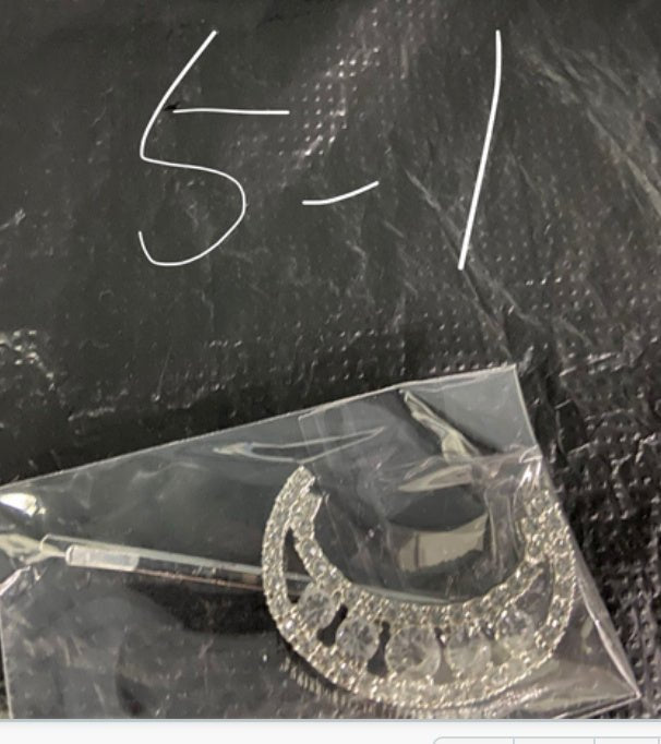 Star Hairpin Cute Trumpet Rhinestone Bobby Pin $9.50 Dana Fashion Color: Moon Purity: Gold Plating Women's Accessories Product information: Treatment Process: Electroplating Color: One Little Star, two XINGX, Moon, one diamond, five-piece set, one big sta