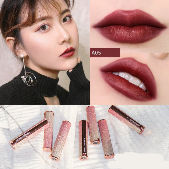 Starry lipstick $21.80 Dana Fashion Style: A05 makeup Brand: xixi Color :A01 pumpkin color,A02 classic red,A03 red persimmon,A04 milk coffee color,A05 brick red,A06 rose wood ,A07 cherries,A08 apricot orange,A09 bean paste,A10 reddish-brown