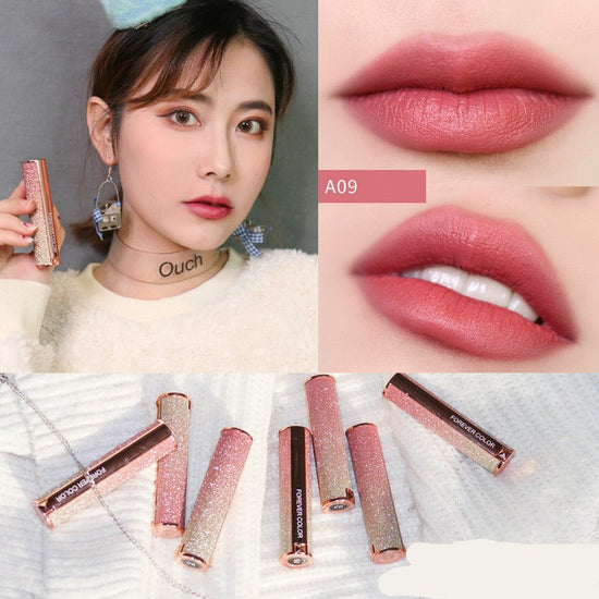 Starry lipstick $21.80 Dana Fashion Style: A09 makeup Brand: xixi Color :A01 pumpkin color,A02 classic red,A03 red persimmon,A04 milk coffee color,A05 brick red,A06 rose wood ,A07 cherries,A08 apricot orange,A09 bean paste,A10 reddish-brown