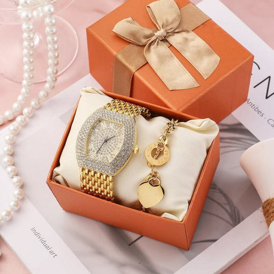 Steel Band Diamond Barrel Ladies Watch Gypsophila $79.50 Dana Fashion Color: Gold Women's Accessories Product information: Special functions: decoration, chronograph, calendar Display Type: Pointer Applicable people: female Waterproof: no Movement type: Q