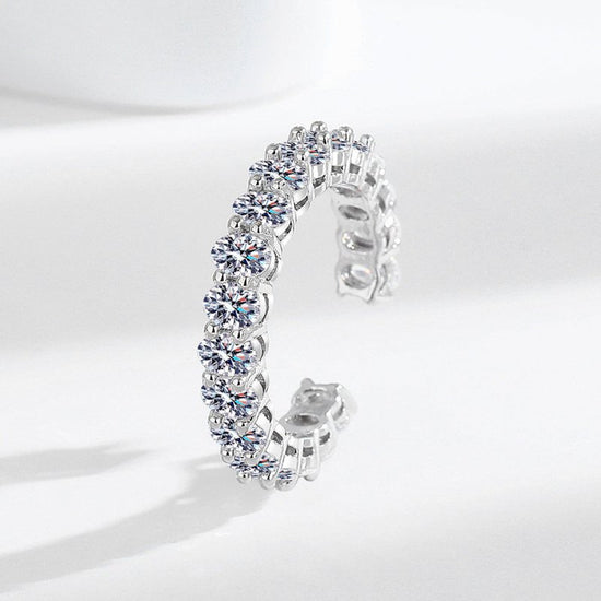 Sterling Silver Egg-shaped Stackable Ring Starry Ring For Women $14.47 Dana Fashion Color: White Gold Color Women's Accessories Product information: Type: Ring Treatment Process: inlaid zircon Color: white gold Applicable population: Female Material: Copp