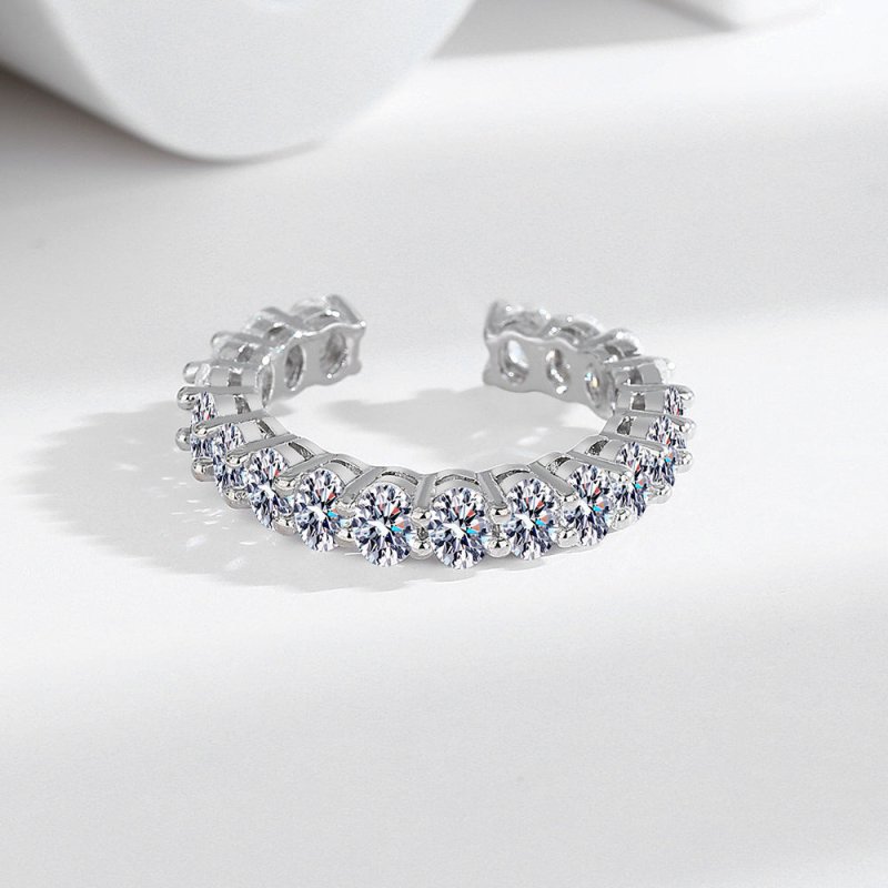 Sterling Silver Egg-shaped Stackable Ring Starry Ring For Women $14.47 Dana Fashion Color: White Gold Color Women's Accessories Product information: Type: Ring Treatment Process: inlaid zircon Color: white gold Applicable population: Female Material: Copp