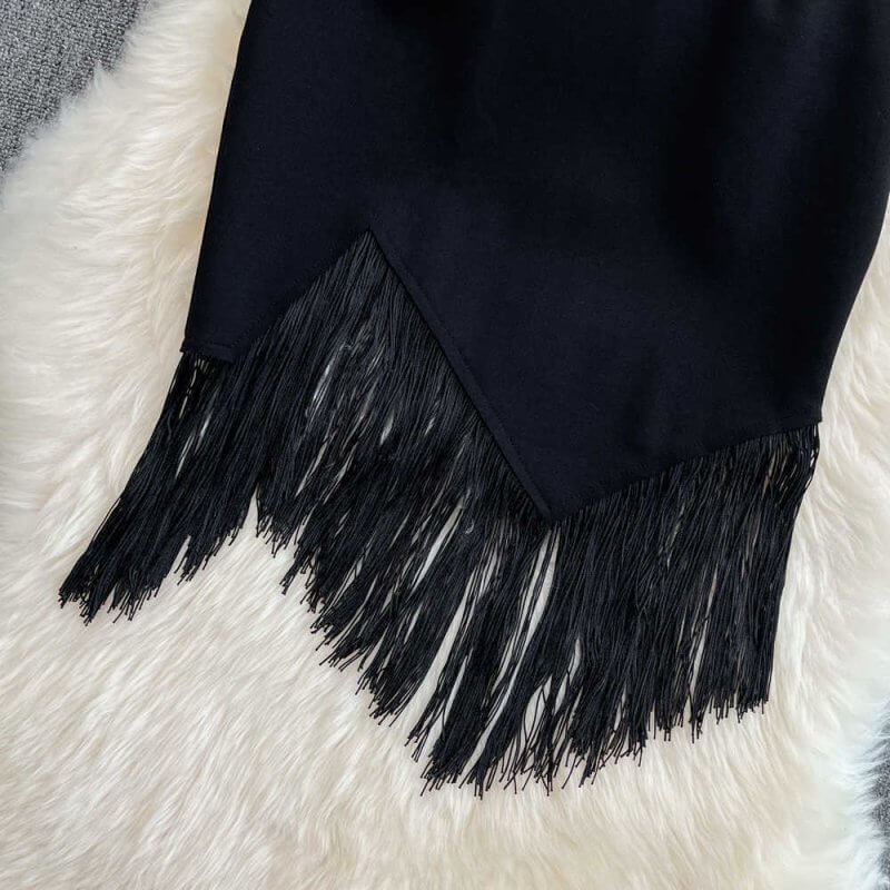 Stitching Tassel High Waist Irregular Pencil Skirt $38.50 Dana Fashion Color: Black Size: 2XL Women's clothing Product information: Waist type: high waist Color classification: Black Skirt-type: hip skirt Skirt length: mid-length skirt Size: S,M,L,XL,2XL,