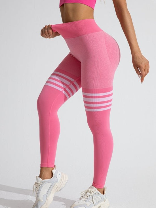 Striped Outdoor Sports Tights High Waist Hip Lift Running Exercise Workout Pants $39.99 Dana Fashion Color: Hoarse Pink Size: L Women's clothing معلومات المنتج: اسم القماش: مزيج من الألياف الكيميائية السيناريوهات القابلة للتطبيق: رياضات الجري، معدات الليا