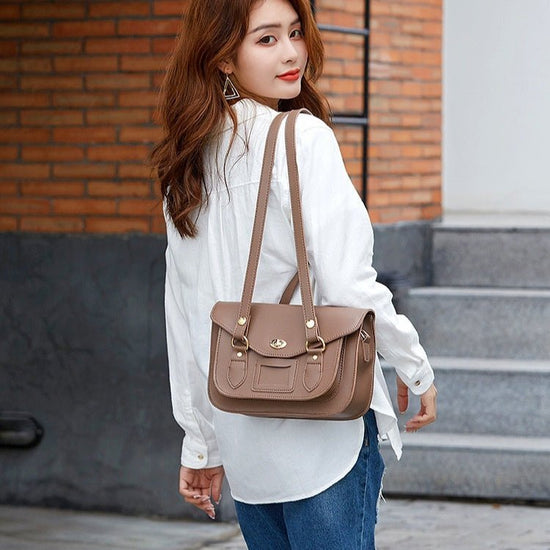 Student Korean Style College Style Cambridge Satchel Temperament $44.99 Dana Fashion Color: Black Women's Bags Product information: Lining texture: Polyester Applicable scenarios: Daily matching Color: Black, Brown Outer bag type: Sandwich pocket Hardness