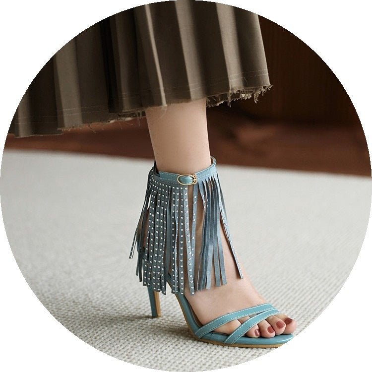 Su High Heels Sandals Women's Shoes $55.97 Dana Fashion Color: Black Size: 32 Women's shoes Product information: Toe holder shape: round head Color: black, white, blue Shoe Upper material: Matte Size: 45,33,34,35,36,37,38,39,40,41,42,43,44,46,32,47,48,49,