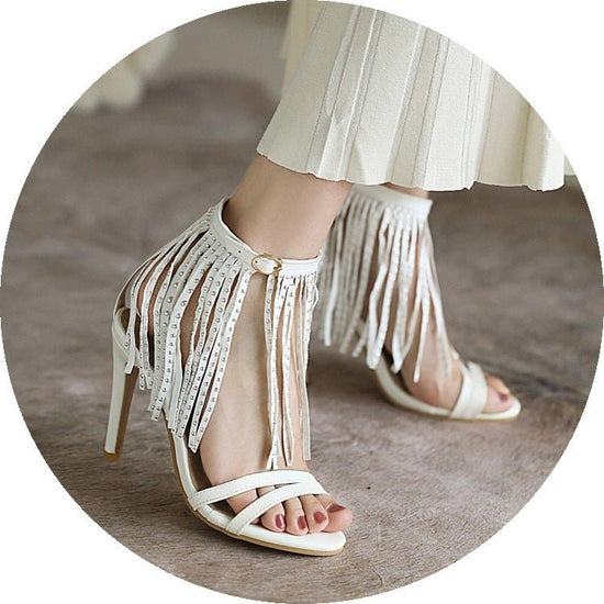 Su High Heels Sandals Women's Shoes $55.97 Dana Fashion Color: Black Size: 32 Women's shoes Product information: Toe holder shape: round head Color: black, white, blue Shoe Upper material: Matte Size: 45,33,34,35,36,37,38,39,40,41,42,43,44,46,32,47,48,49,