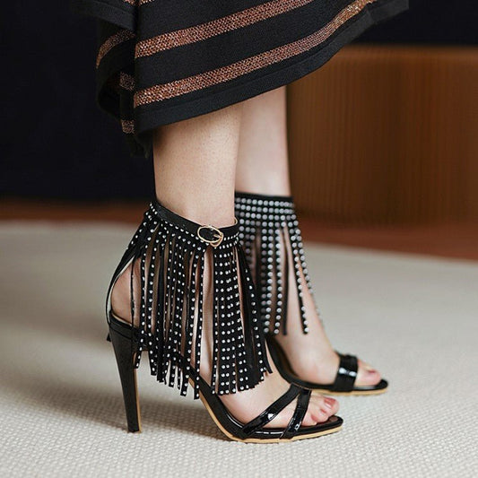Su High Heels Sandals Women's Shoes $55.97 Dana Fashion Color: Black Size: 32 Women's shoes Product information: Toe holder shape: round head Color: black, white, blue Shoe Upper material: Matte Size: 45,33,34,35,36,37,38,39,40,41,42,43,44,46,32,47,48,49,