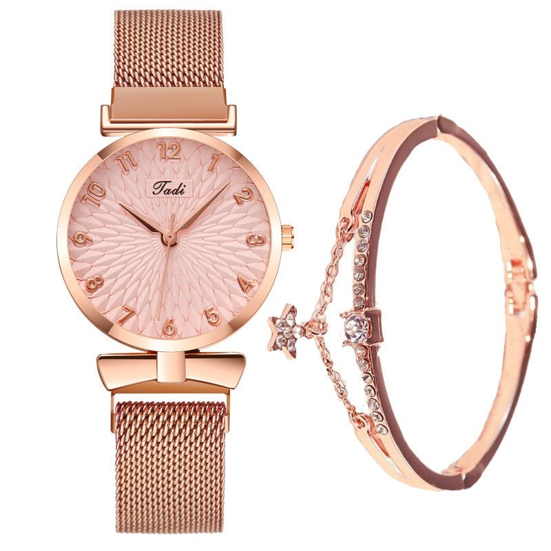 Suit Women's Quartz Watch With Bracelet $15.00 Dana Fashion Color: Rose Pink Gold Bracelet Women's Accessories Product information: Color: Rose pink gold bracelet Thickness: 8mm Dial diameter: 26mm Crown type: Spiral crown Mirror material: mineral reinfor
