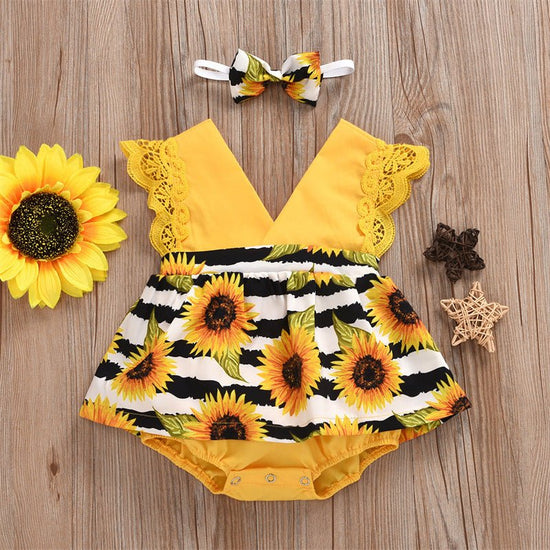 Summer Baby Girl Triangle Romper, Lace Wrapper For Newborn Baby, Sunflower Baby One-piece Romper $18.69 Dana Fashion Color: Yellow Child size: 100cm Baby Clothing Product information Applicable gender: female Sleeve: Sleeveless Whether hooded: not hooded