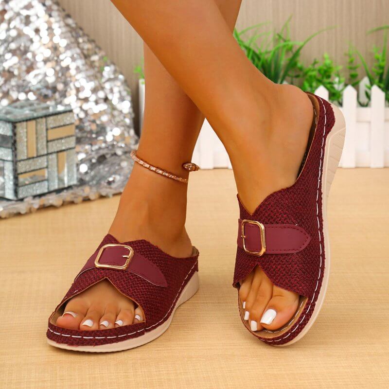 Summer Buckle Wedges Sandals Peep-toe Platform Slippers Women's Thick-soled Beach Shoes $55.00 Dana Fashion Color: Beige Size: 36 Women's shoes Product information: Lining material: PU Toe bracket shape: Fish Mouth Color: Black, Milky White, khaki, wine r