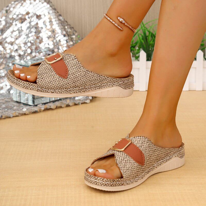 Summer Buckle Wedges Sandals Peep-toe Platform Slippers Women's Thick-soled Beach Shoes $55.00 Dana Fashion Color: Khaki Size: 36 Women's shoes Product information: Lining material: PU Toe bracket shape: Fish Mouth Color: Black, Milky White, khaki, wine r