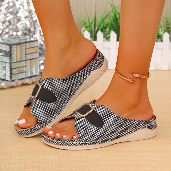 Summer Buckle Wedges Sandals Peep-toe Platform Slippers Women's Thick-soled Beach Shoes $55.00 Dana Fashion Color: Black Size: 36 Women's shoes Product information: Lining material: PU Toe bracket shape: Fish Mouth Color: Black, Milky White, khaki, wine r