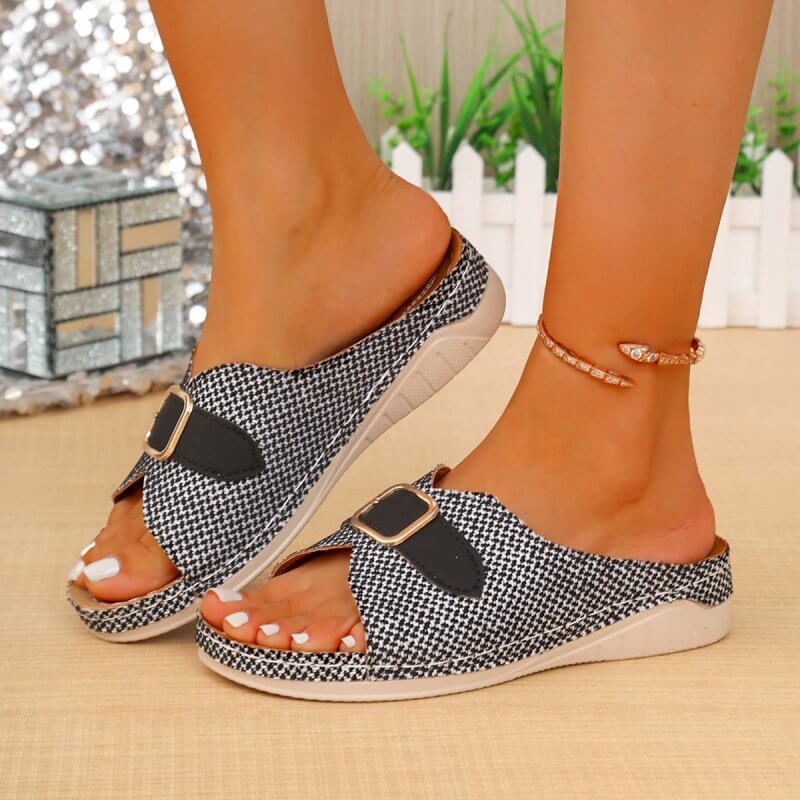 Summer Buckle Wedges Sandals Peep-toe Platform Slippers Women's Thick-soled Beach Shoes $55.00 Dana Fashion Color: Black Size: 36 Women's shoes Product information: Lining material: PU Toe bracket shape: Fish Mouth Color: Black, Milky White, khaki, wine r