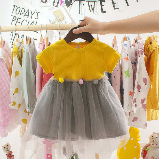 Summer Cute Cartoon Baby Princess Birthday Party Mesh Dresses $26.10 Dana Fashion Color: Yellow Size: 100 Baby Clothing Product Information： Main fabric composition: cotton Main fabric ingredient content: cotton Skirt category: dress Style: princess Fabri